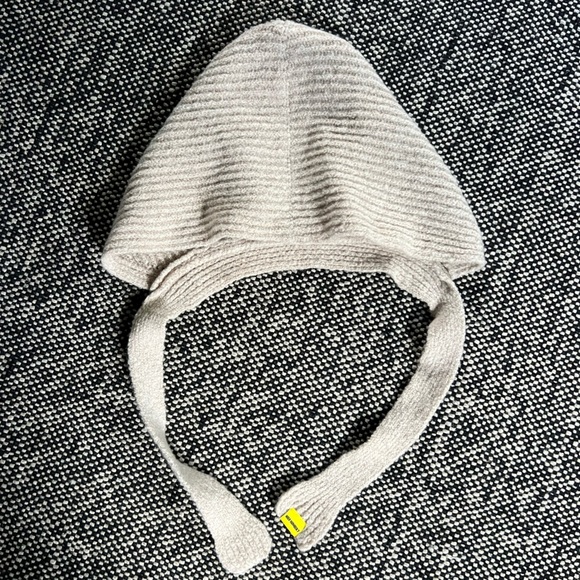 W concept balaclava hood with tie - Picture 2 of 4